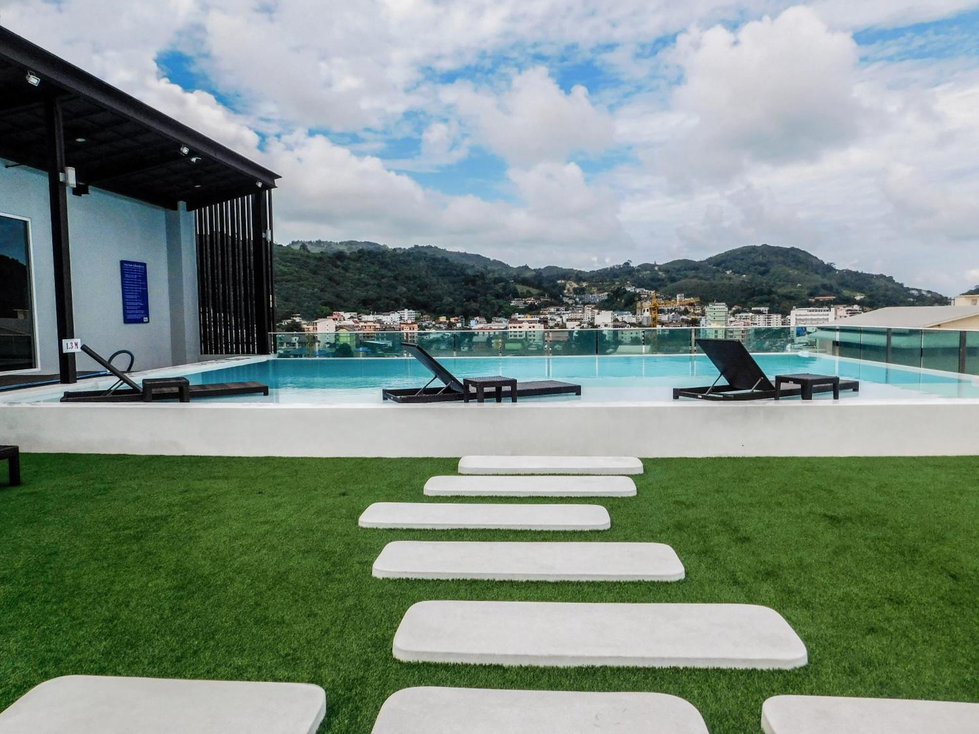 The Aim Patong Hotel Екстер'єр фото